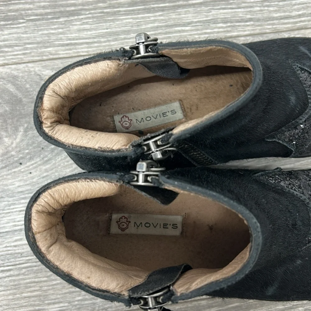 Movie’s Cow Hide Ankle Boots with Star Detail Size 4
